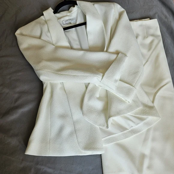 KASPER 🤍 white/cream SKIRT✨️🤍 boss lady look✨️🤍 - Picture 7 of 8